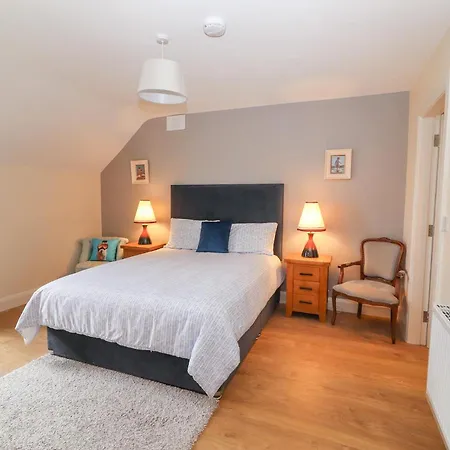 20 Lighthouse Village