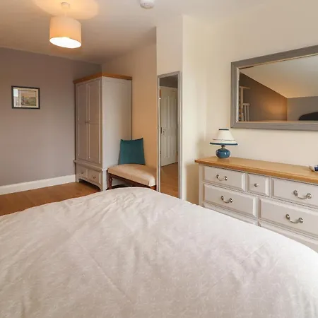 20 Lighthouse Village