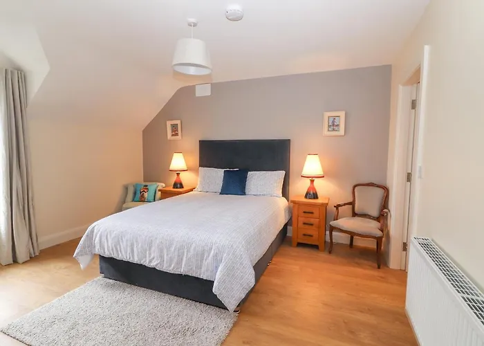 20 Lighthouse Village